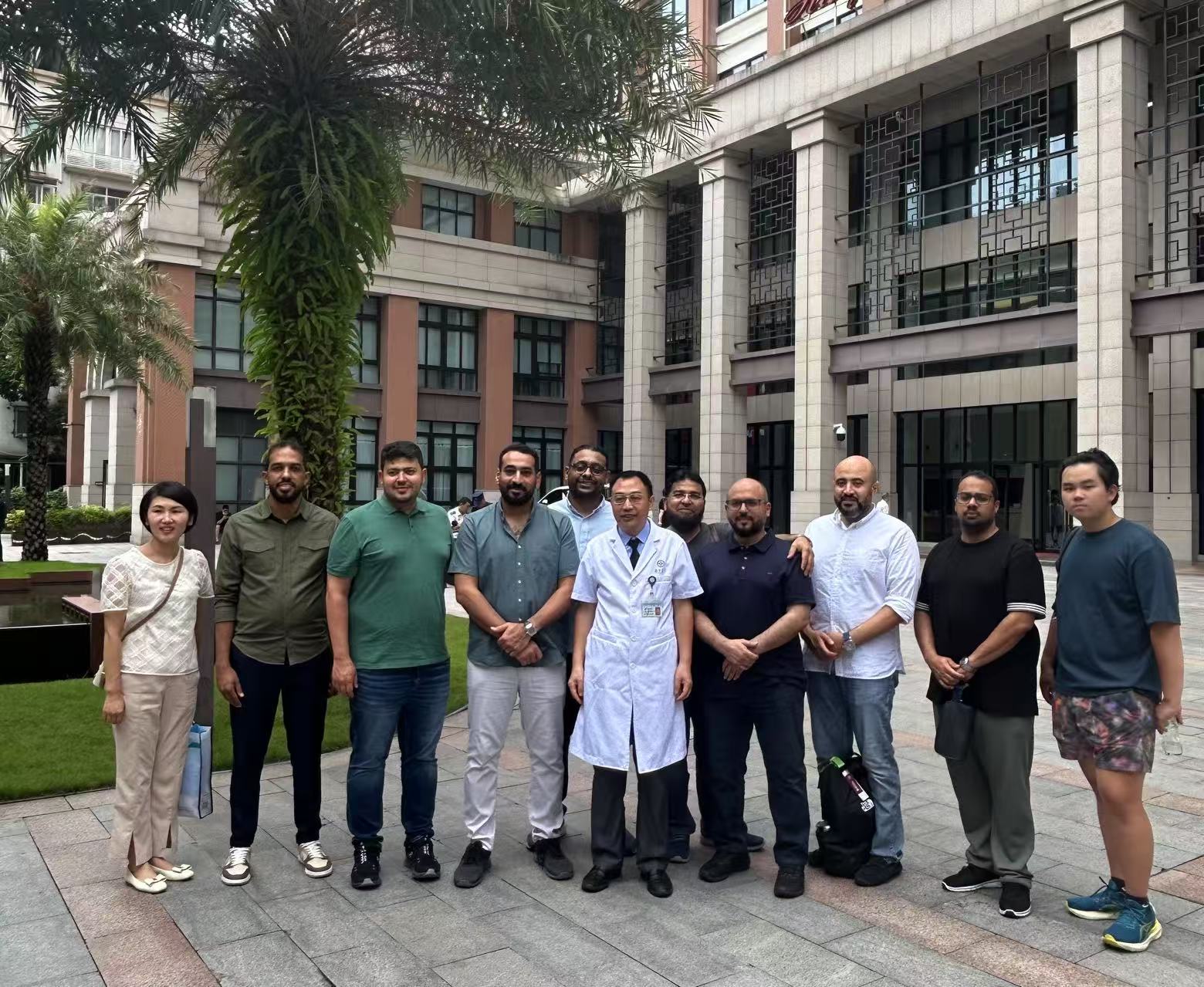 Saudi Delegation Visits Nanfang Hospital